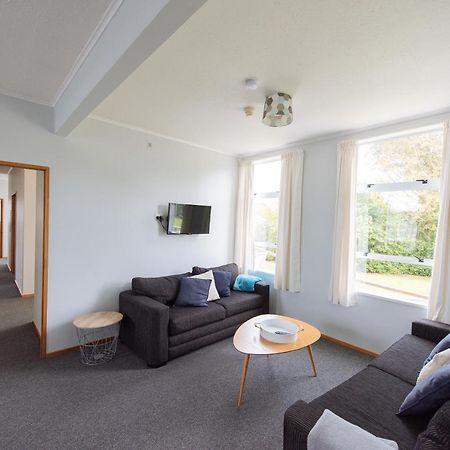 Kowhai Flat Pounawea Kültér fotó