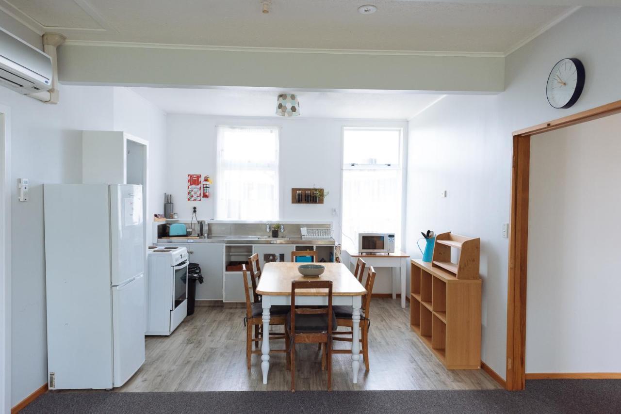 Kowhai Flat Pounawea Kültér fotó