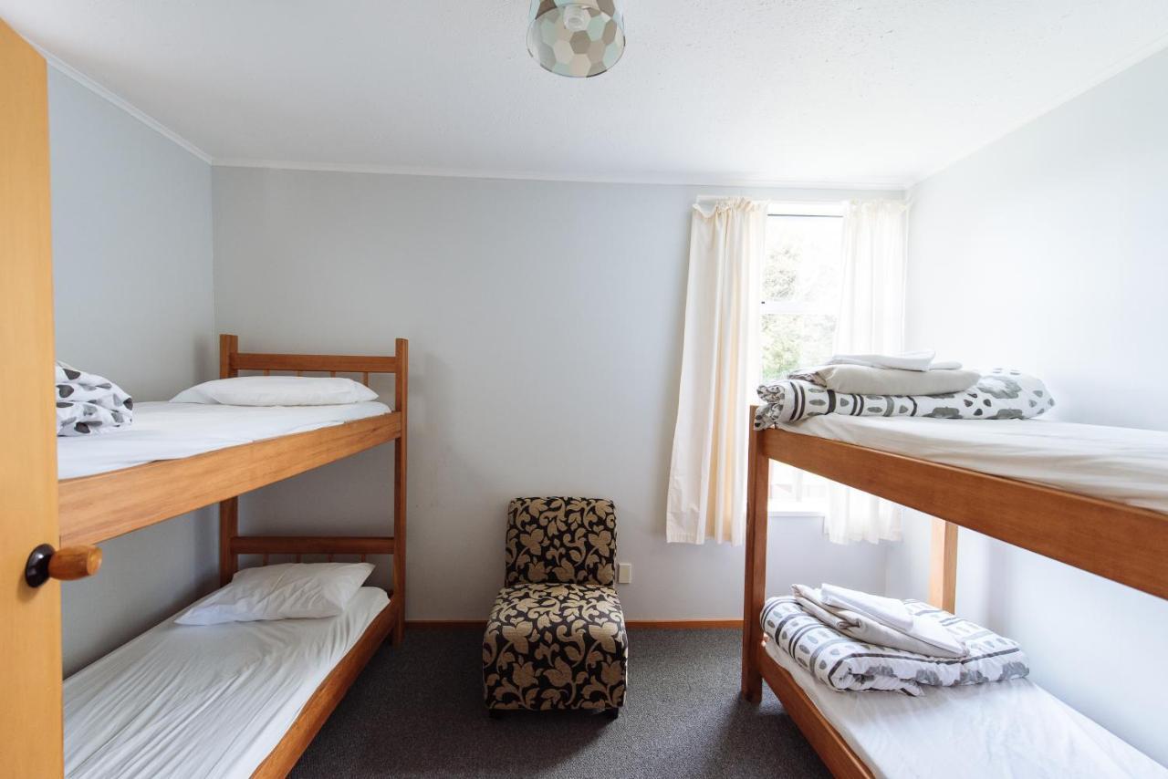 Kowhai Flat Pounawea Kültér fotó